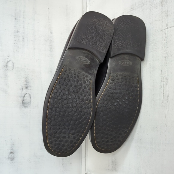 TOD'S LEATHER FLATS SHOES - Picture 12 of 13